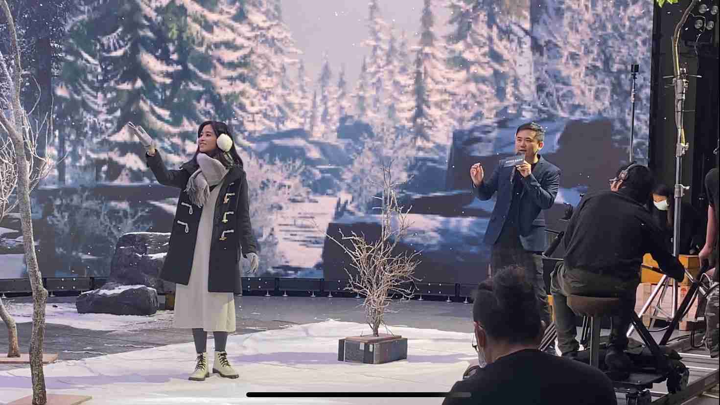 壹号平台以ALED先进显屏技术，，，，与金马奖视觉特效团队“再现影像”携手合作打造LED虚拟摄影棚，，，，提供沉浸式表演体验，，，，并精简拍摄成本与时间